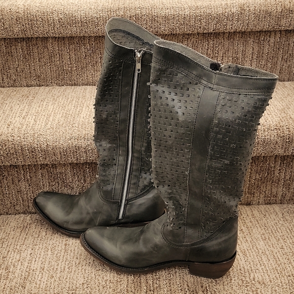 Independent Boot Company Mansfield - Picture 3 of 5